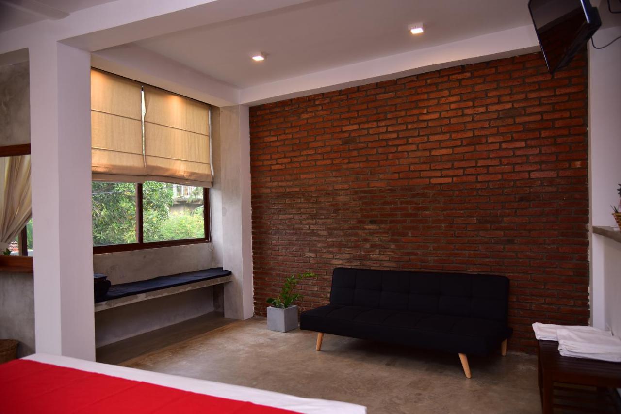 Lily Holiday Apartments Hikkaduwa Exterior photo